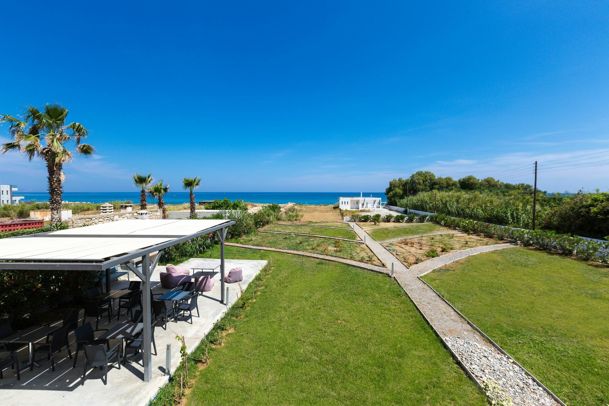 Yiannis Apartments Adelianos Kampos Exterior photo